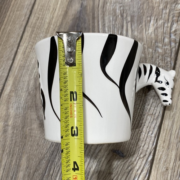 PIER ONE Zebra Coffee Tea Mug - Picture 6 of 7